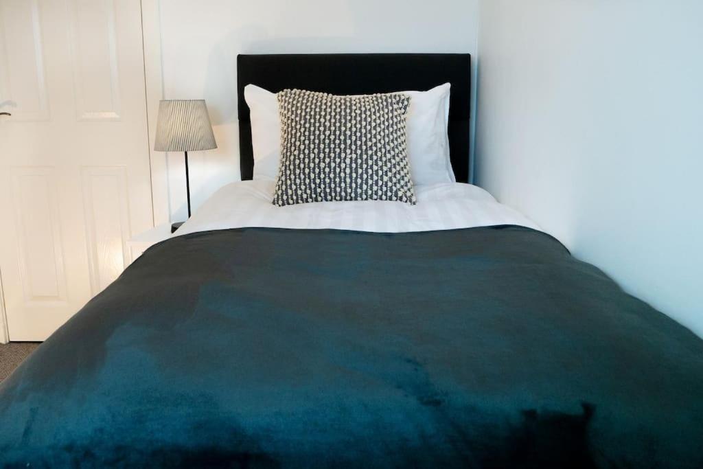 Central 2 Bedroom Luxury Home Close To River Ness Inverness Luaran gambar