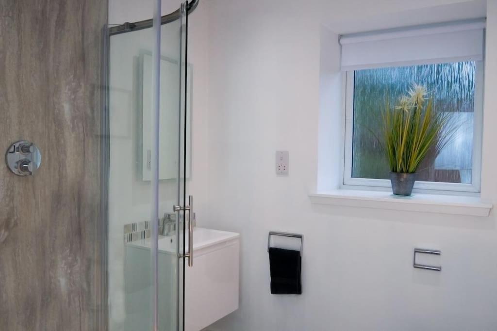 Central 2 Bedroom Luxury Home Close To River Ness Inverness Luaran gambar